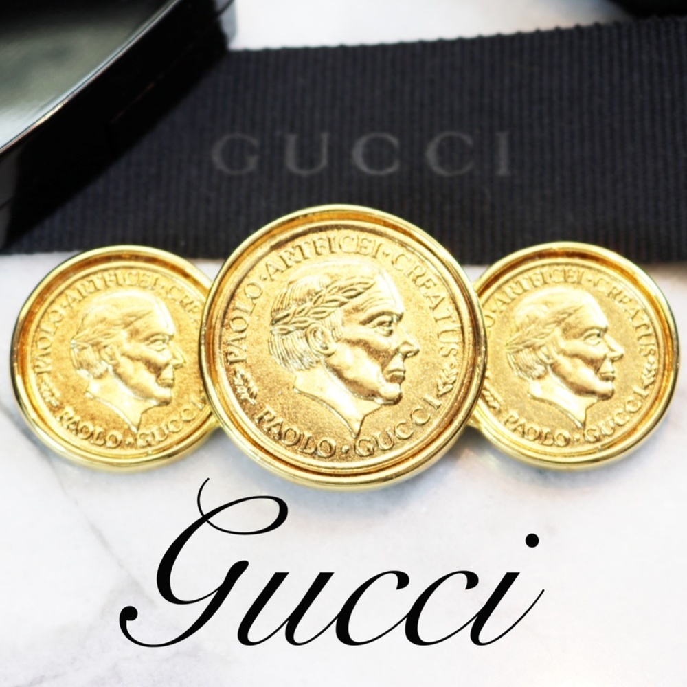 ⚜️  VINTAGE 1980s PAOLO GUCCI Collector’s Gold Tone Medallion Brooch